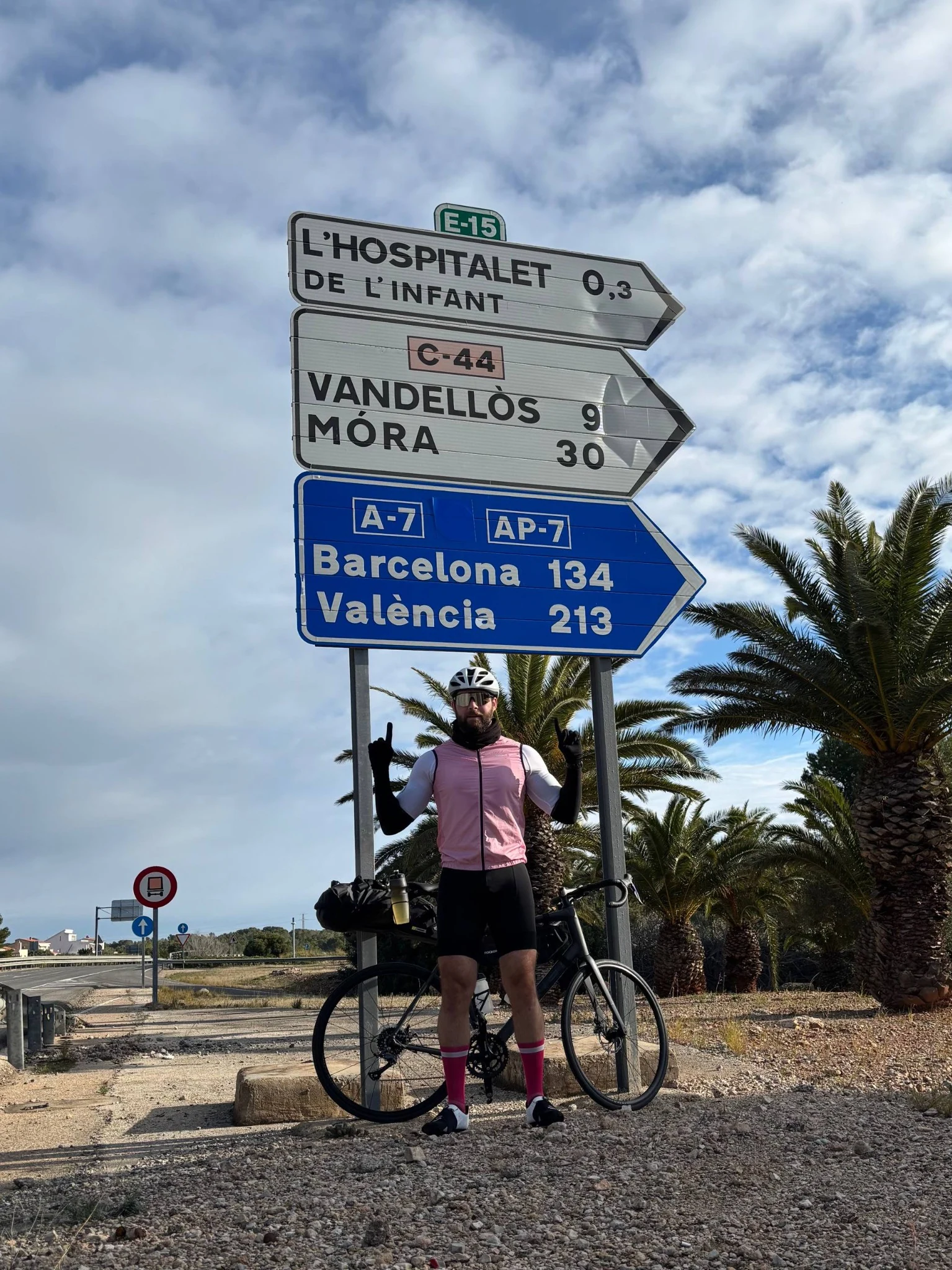 The roadside sign on the ride toward Barcelona.